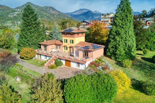 casa indipendente in vendita a Giaveno in zona Villa