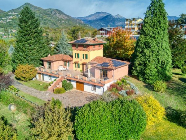 casa indipendente in vendita a Giaveno in zona Villa