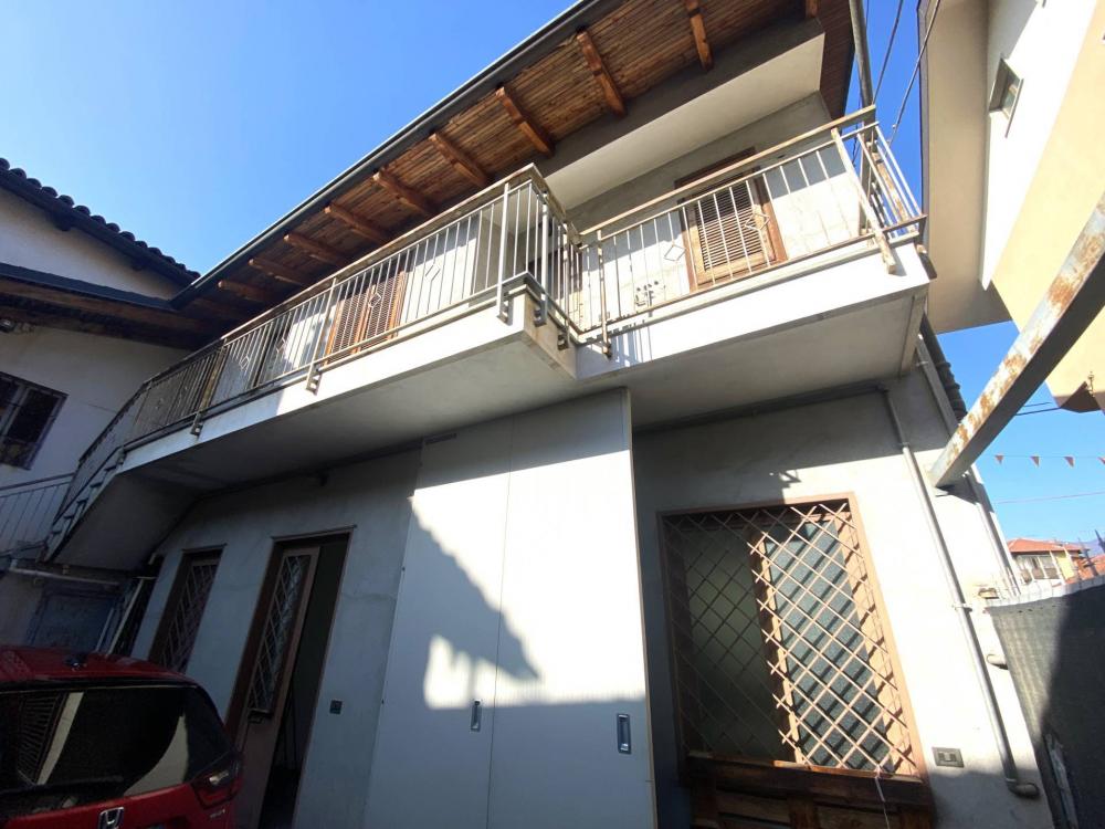 casa indipendente in vendita a Giaveno