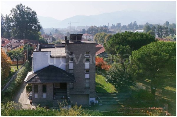 casa indipendente in vendita a Giaveno in zona Villa