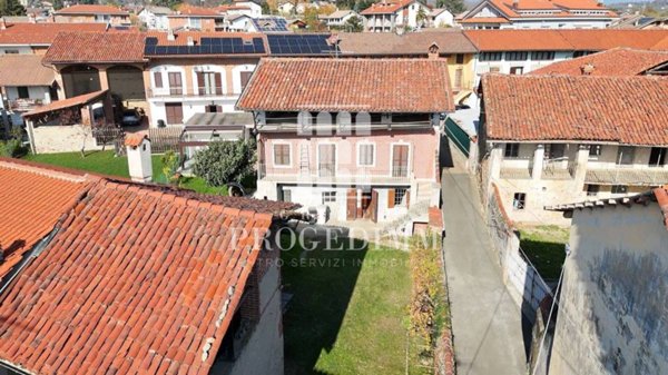 casa indipendente in vendita a Giaveno