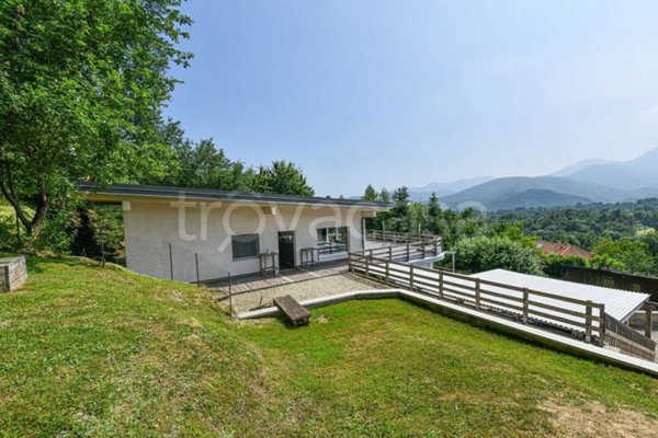 casa indipendente in vendita a Giaveno in zona Villa