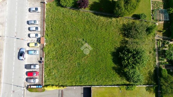 terreno edificabile in vendita a Giaveno