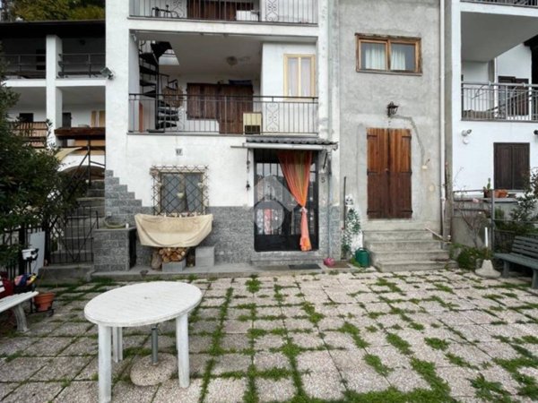 casa semindipendente in vendita a Giaveno
