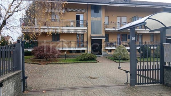 locale commerciale in vendita a Giaveno