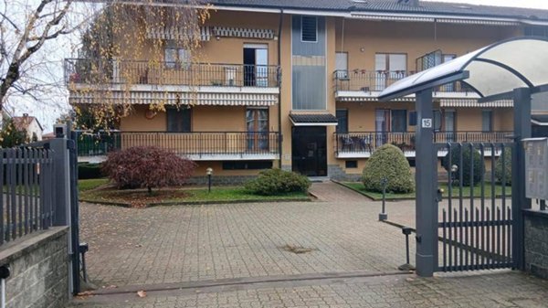 locale commerciale in vendita a Giaveno