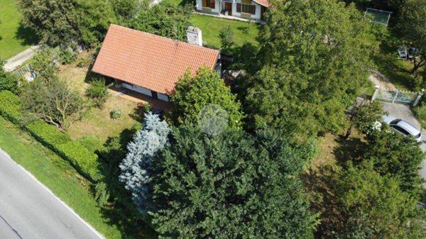 casa indipendente in vendita a Giaveno in zona Villa