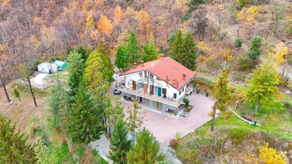 casa indipendente in vendita a Giaveno in zona Villa
