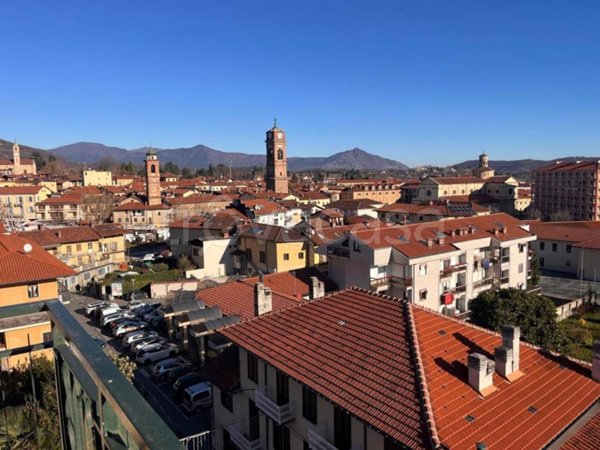 appartamento in vendita a Giaveno in zona Colpastore