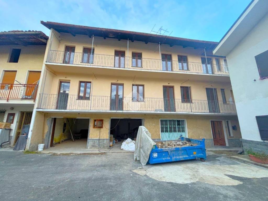 appartamento in vendita a Giaveno