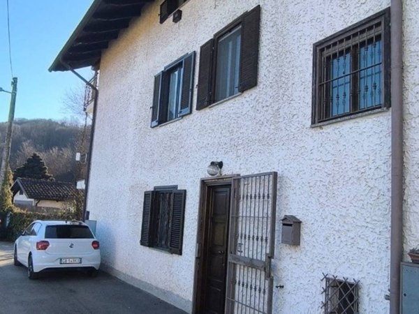 casa indipendente in vendita a Giaveno