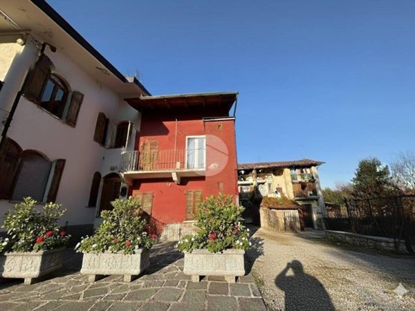 casa indipendente in vendita a Giaveno in zona Pontepietra