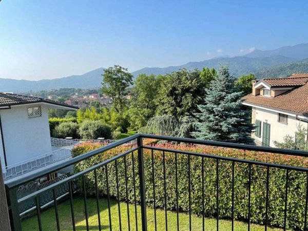 casa indipendente in vendita a Giaveno in zona Villa