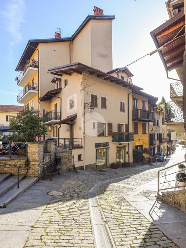 casa semindipendente in vendita a Giaveno