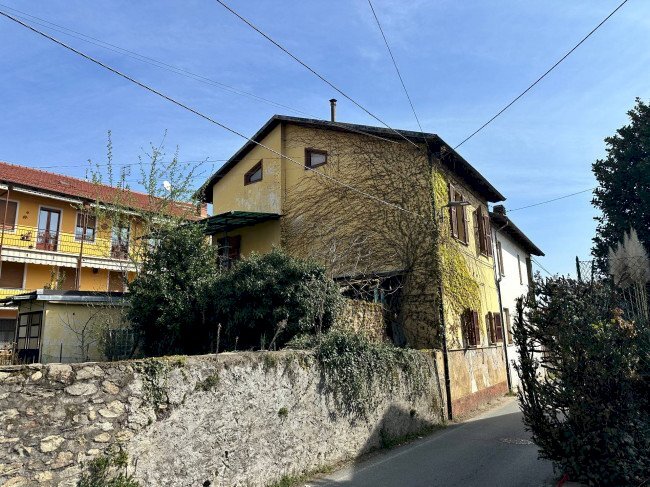 casa indipendente in vendita a Giaveno