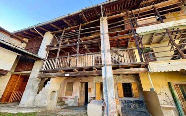 appartamento in vendita a Giaveno in zona Villa