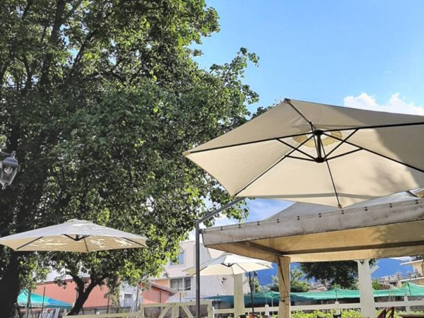 negozio in vendita a Giaveno in zona Sala