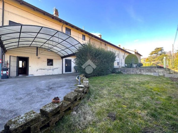 casa semindipendente in vendita a Giaveno in zona Selvaggio