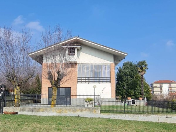 casa indipendente in vendita a Giaveno in zona Villa