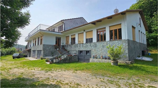 casa indipendente in vendita a Giaveno