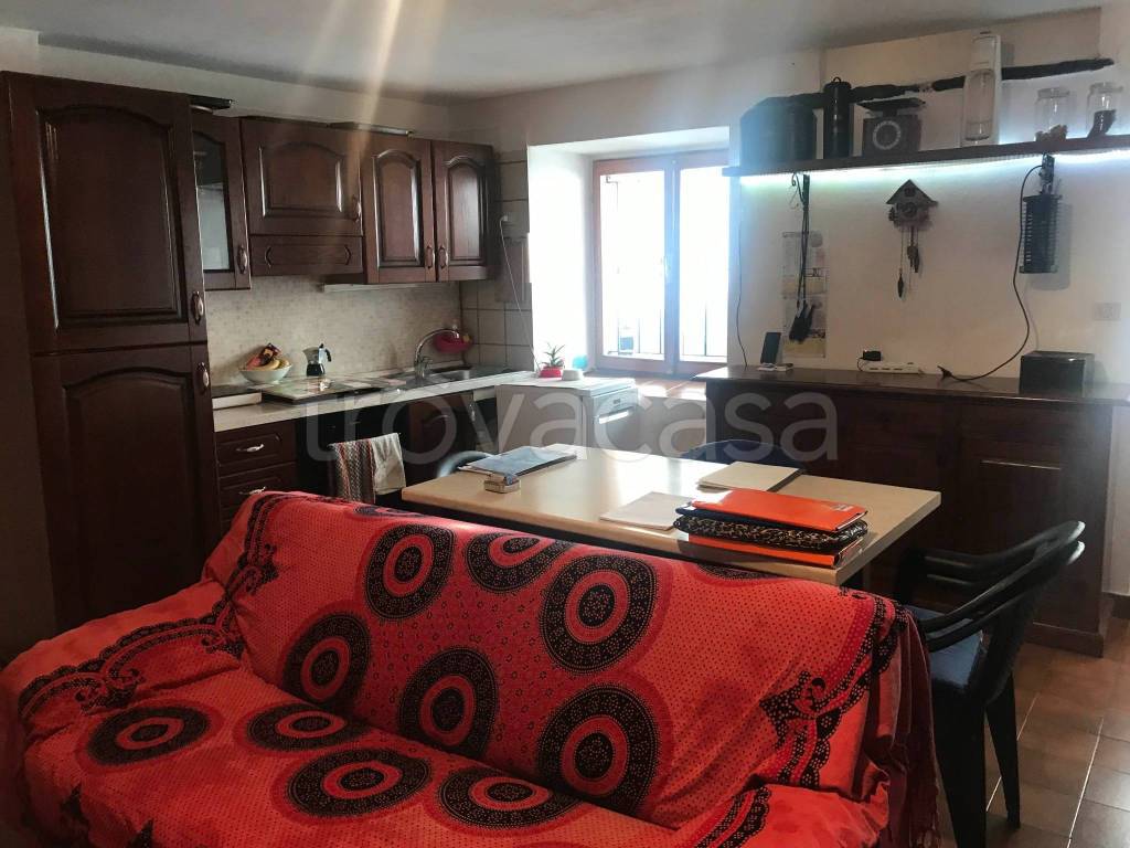 casa indipendente in vendita a Giaveno