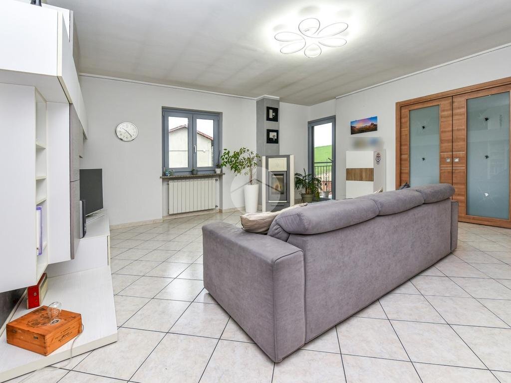 appartamento in vendita a Giaveno in zona Colpastore