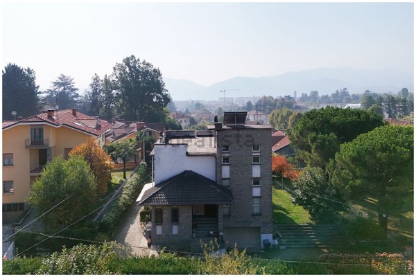 casa indipendente in vendita a Giaveno in zona Villa
