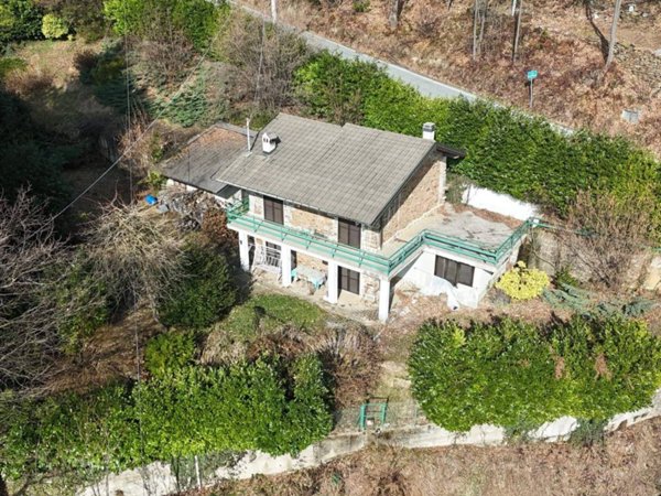 casa indipendente in vendita a Giaveno in zona Villa