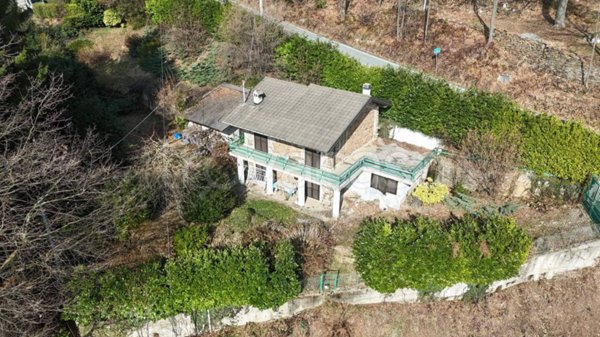 casa indipendente in vendita a Giaveno in zona Villa