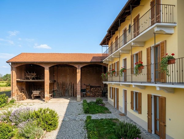 casale in vendita a Giaveno