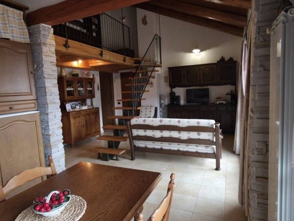 appartamento in vendita a Giaveno in zona Buffa