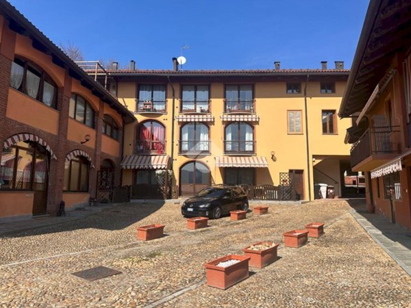 appartamento in vendita a Giaveno in zona Buffa