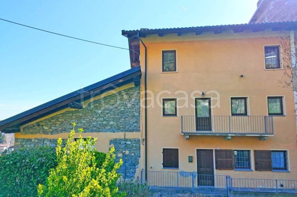 casa indipendente in vendita a Giaveno