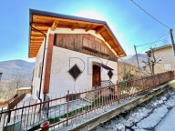 casa semindipendente in vendita a Giaveno in zona Sala