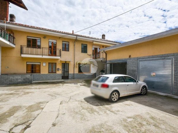 appartamento in vendita a Giaveno in zona Sala