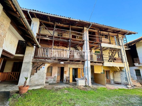 appartamento in vendita a Giaveno in zona Villa