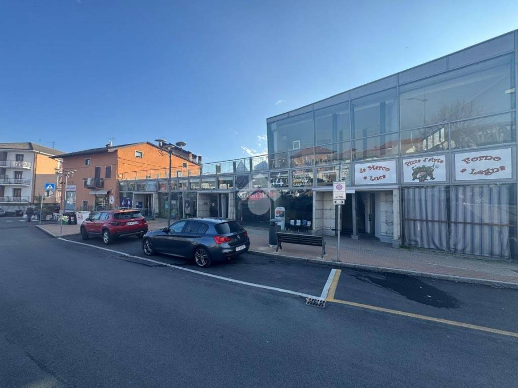 negozio in vendita a Giaveno