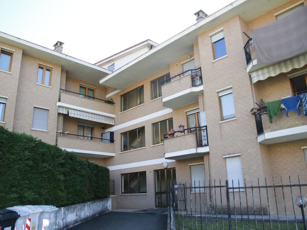 appartamento in vendita a Giaveno in zona Sala