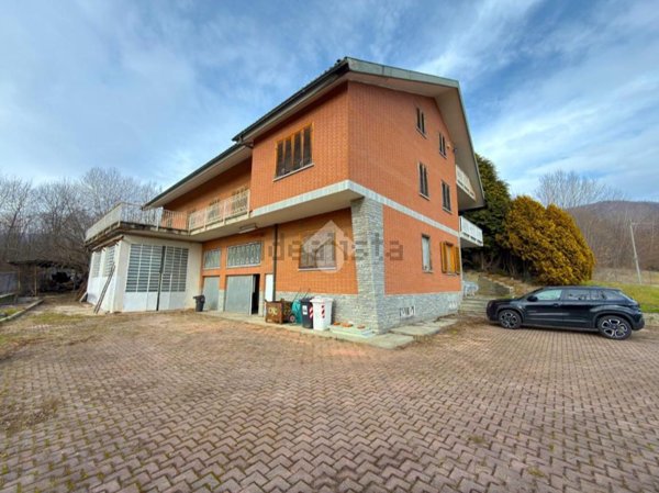 appartamento in vendita a Giaveno in zona Villa