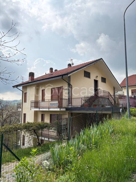 appartamento in vendita a Giaveno in zona Maddalena