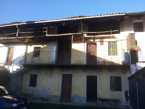 casa indipendente in vendita a Giaveno