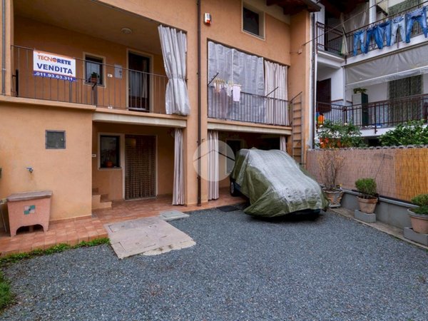 casa indipendente in vendita a Giaveno
