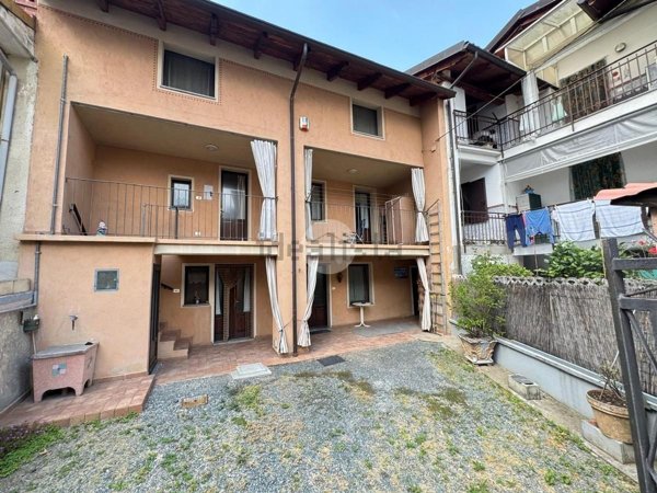 casa semindipendente in vendita a Giaveno in zona Buffa