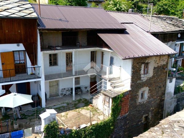 casa semindipendente in vendita a Giaveno