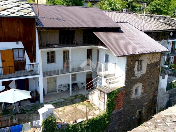 casa semindipendente in vendita a Giaveno