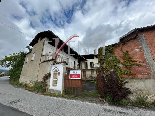 casale in vendita a Giaveno