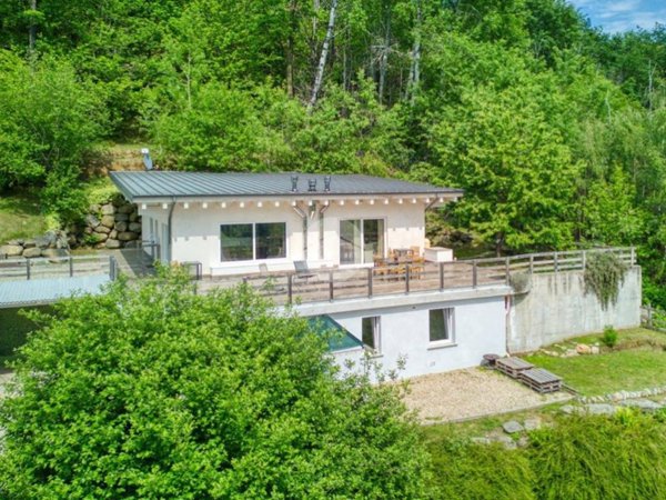 casa indipendente in vendita a Giaveno in zona Villa
