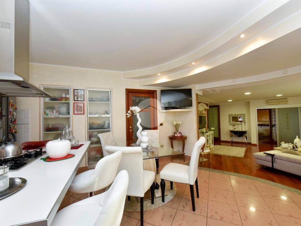 casa indipendente in vendita a Giaveno in zona Villa