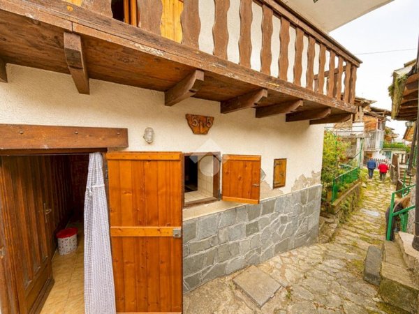 casa semindipendente in vendita a Giaveno