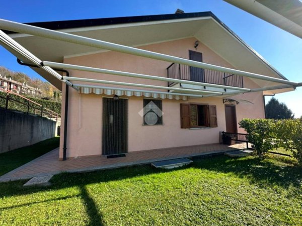 casa indipendente in vendita a Giaveno in zona Villa